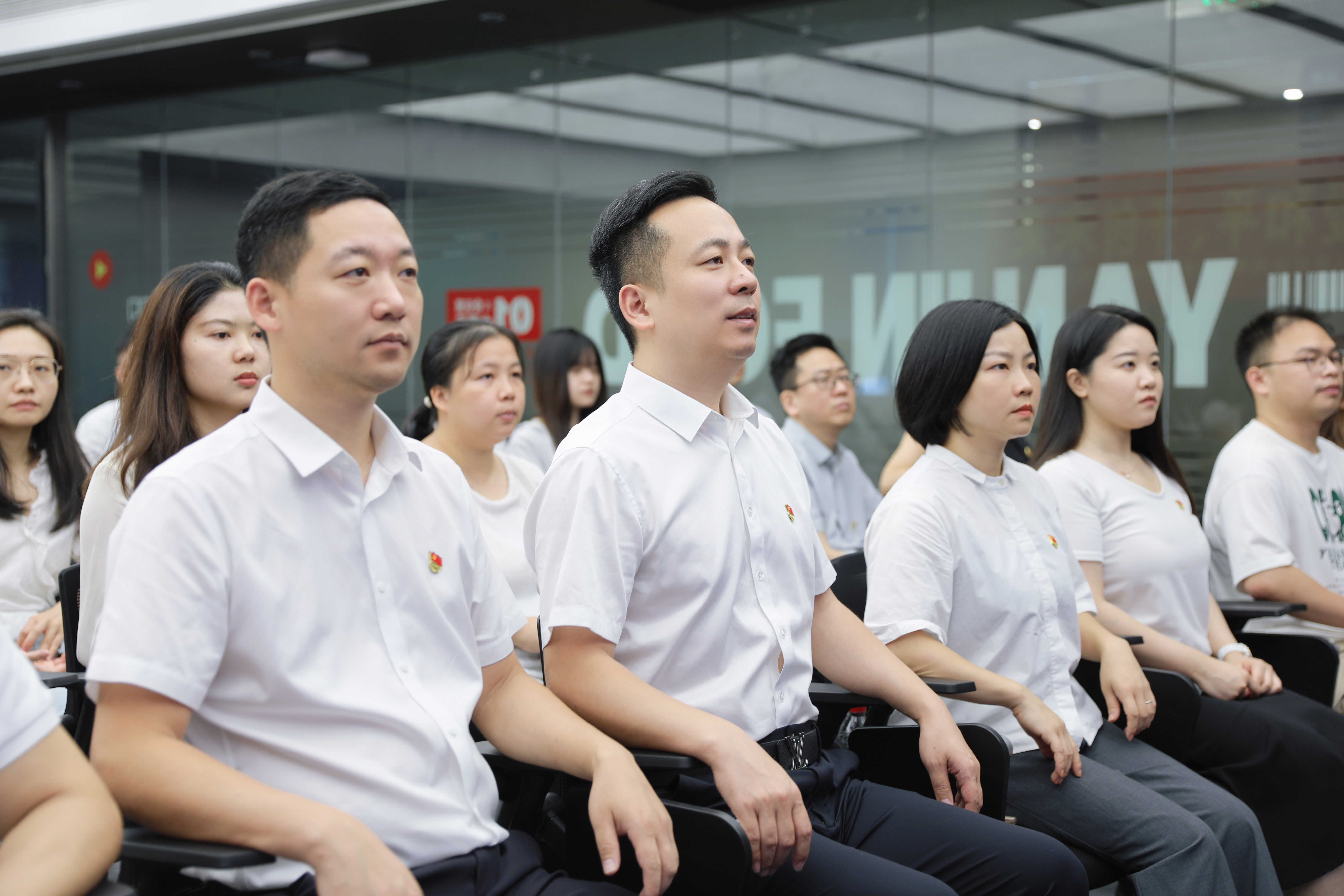 抗戰(zhàn)勝利80周年!鹽津鋪子張學武第二次受邀觀禮祖國大閱兵! 抗戰(zhàn)勝利80周年!鹽津鋪子張學武第二次受邀觀禮祖國大閱兵!